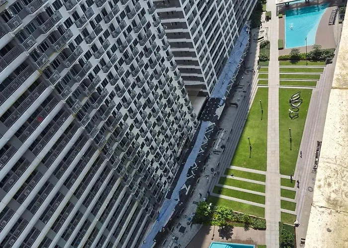 Modern 1br With Pool Near Greenfield Megamall & Edsa Apartment