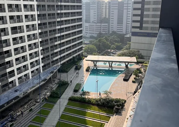 Modern 1br With Pool Near Greenfield Megamall & Edsa