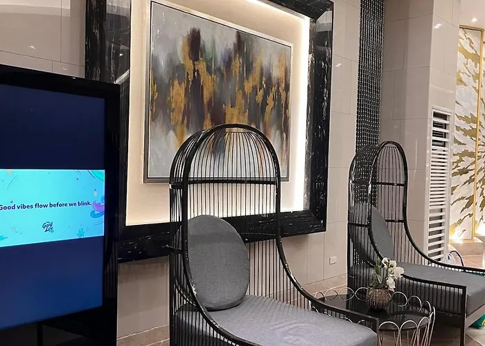 Modern 1br With Pool Near Greenfield Megamall & Edsa