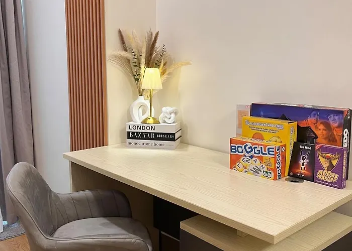 Modern 1br With Pool Near Greenfield Megamall & Edsa Apartment *